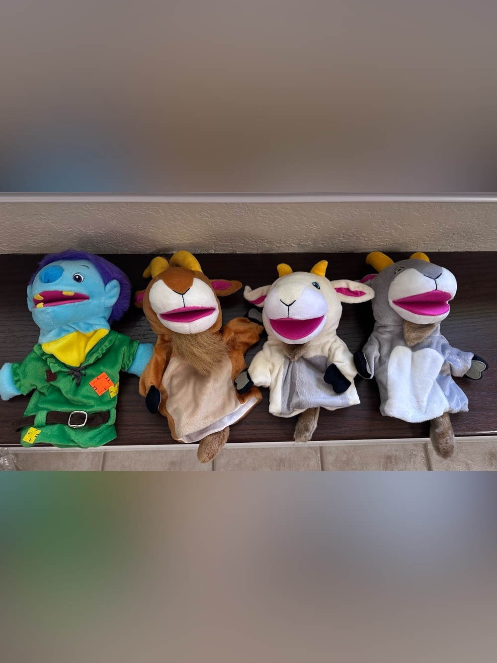 Lakeshore 3 Billy Gots puppet set